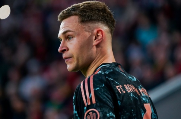 Barca từ chối chiêu mộ Van Dijk và Kimmich