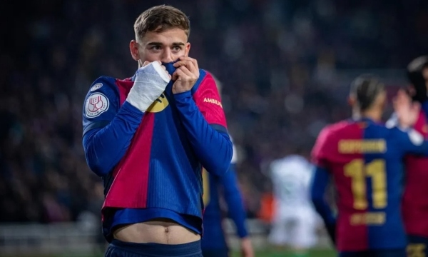 Barcelona tái đấu Benfica: Gavi trở lại; Hansi Flick đối mặt bài toán nhân sự