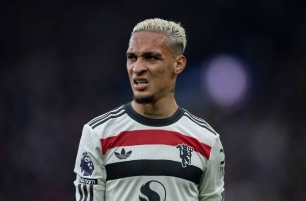 Bayern gõ cửa, MU nên bán ngay Antony