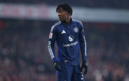 Bayern Munich gia nhập cuộc đua giành tiền vệ Man Utd