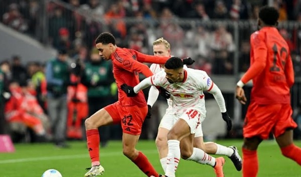 Bayern Munich hủy diệt RB Leipzig tại Allianz Arena