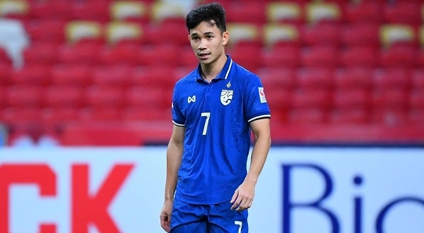Ben Davis nghỉ hết vòng bảng, Thái Lan đón viện binh từ J-League