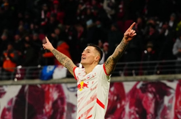 Benjamin Sesko: Giấc mơ của Arsenal và thử thách từ RB Leipzig