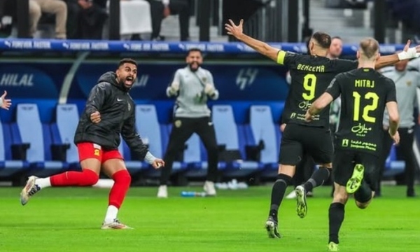 Benzema rực sáng, Al Ittihad hạ Al Hilal giành vé vào bán kết đầy kịch tính