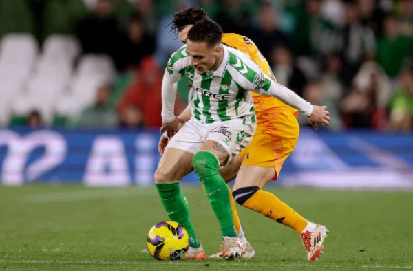 Betis hạ Real Madrid: Antony hay, nhưng còn kém "ảo thuật gia"