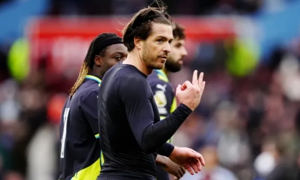 Bị la ó, Grealish đáp trả chuẩn mực ở trận Man City thua Aston Villa