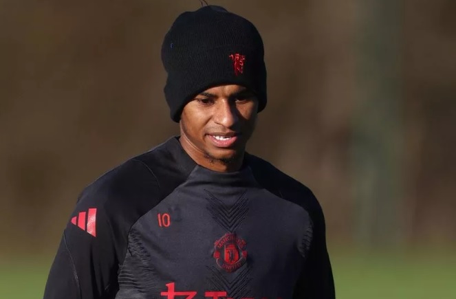 Biến mới: Marcus Rashford rời sân tập M.U giữa chừng