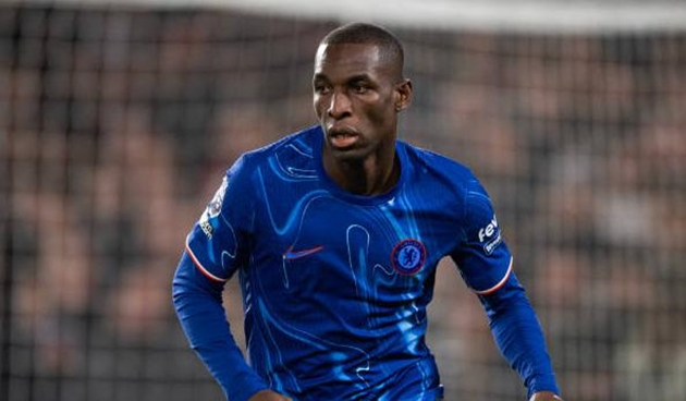 Bộ đôi Chelsea nguy cơ bị cấm thi đấu sau trận Everton