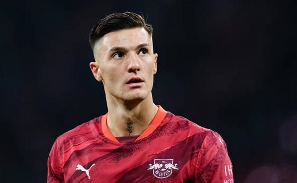 Bỏ qua M.U và Chelsea, sao Bundesliga chọn Arsenal