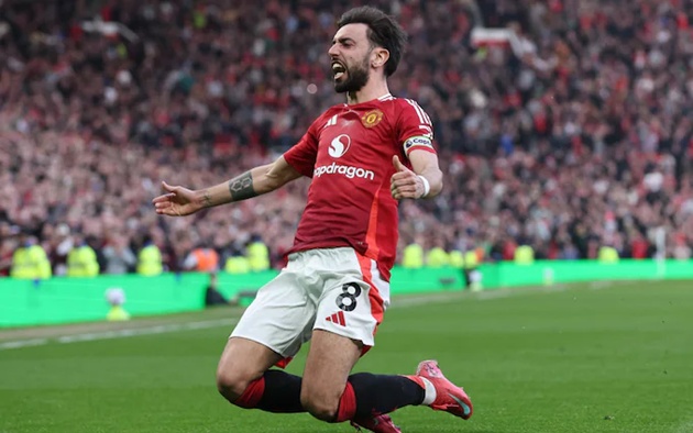 Bruno Fernandes đang "gánh team" Man Utd