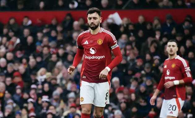 Bruno Fernandes thất vọng sau trận thua Brighton