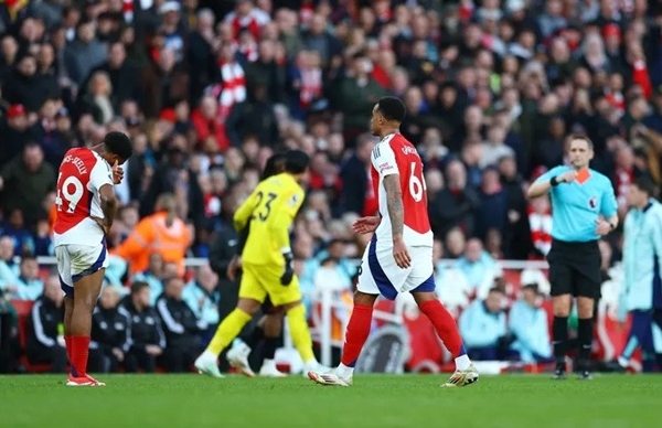Các yếu tố làm cho Arsenal thở một thời gian ngắn trong Giải vô địch Premier League