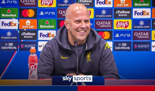 Cách Klopp giúp Arne Slot chinh phục Liverpool ngay từ những ngày đầu