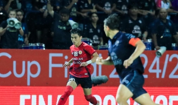 CAHN mất Văn Đô và dàn sao trụ cột ở trận đá bù V-League với Bình Định