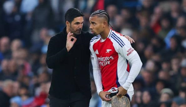 Cái bắt tay giữa Arsenal và Juventus sẽ mang đến giải pháp cho Arteta