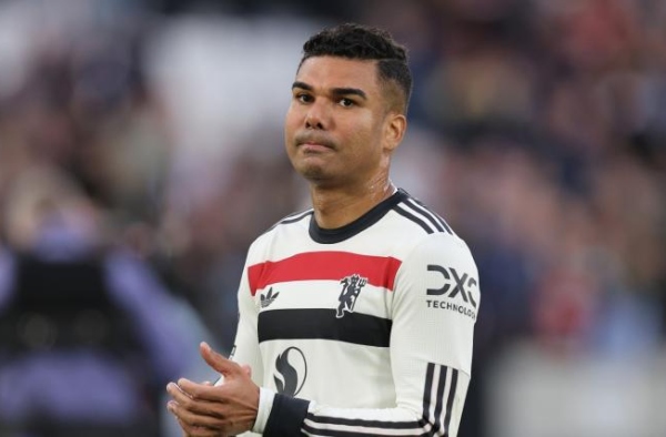 Casemiro tìm thấy lối thoát, sắp rời MU ở phiên chợ đông