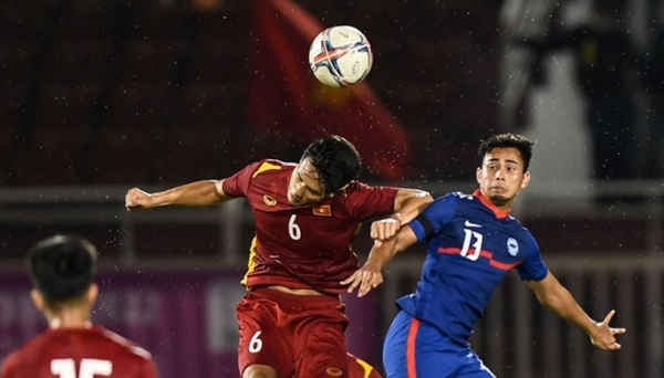 Cầu thủ Singapore giải nghệ trước bán kết AFF Cup