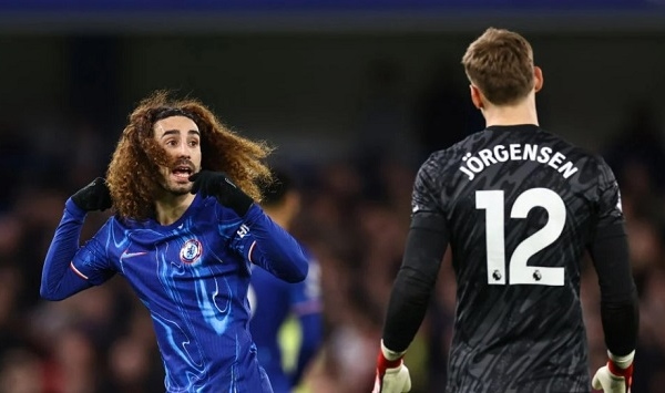 CĐV Chelsea nổi giận với Filip Jorgensen dù đội nhà thắng 4-0