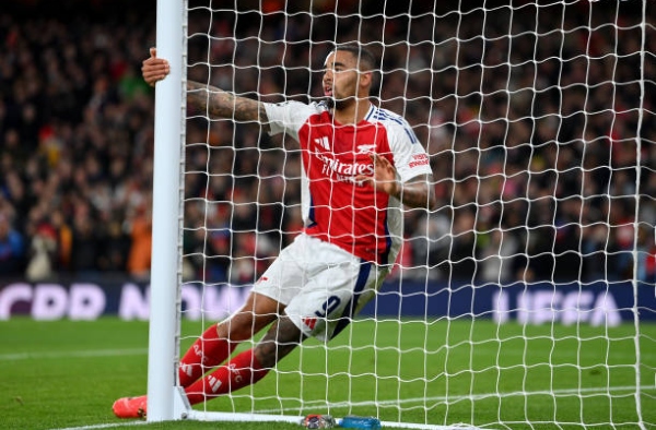 CĐV Arsenal đồng loạt chỉ trích một cái tên sau trận thắng Monaco