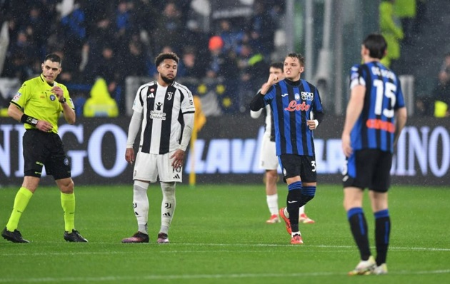 CĐV Juventus nổi giận với màn trình diễn thảm họa của đội nhà