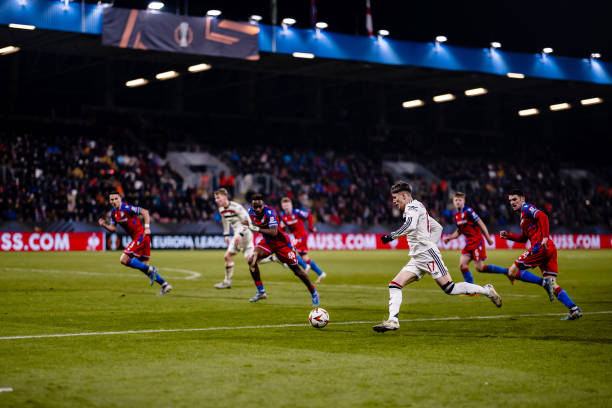 CĐV kêu gọi Man United bán toàn bộ đội bóng