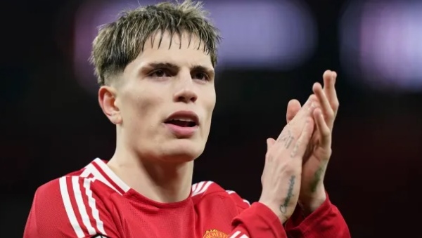 Chelsea bị nghi ngờ về quyết định mua Garnacho