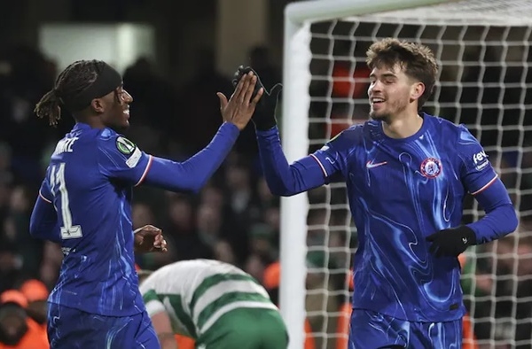 Chelsea làm dấy lên dấu hỏi về Barca