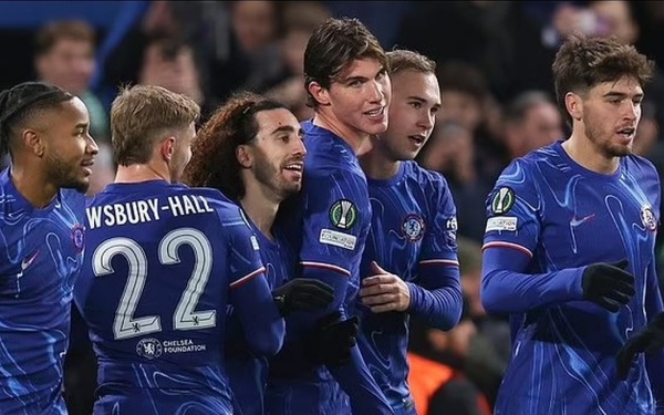 Chelsea quá đáng sợ