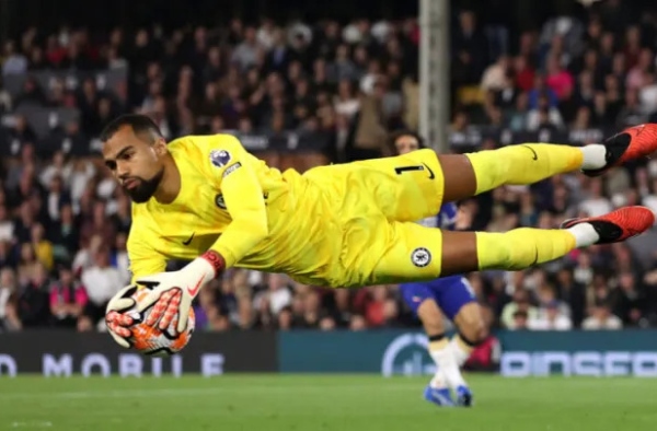 Chelsea tăng cường hàng thủ và phương án 80 triệu từ Dortmund