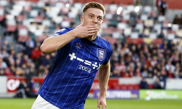 Chelsea tăng tốc chiêu mộ Liam Delap sau chuỗi 5 trận không thắng