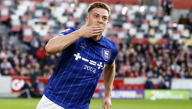Chelsea tăng tốc chiêu mộ Liam Delap sau chuỗi 5 trận không thắng