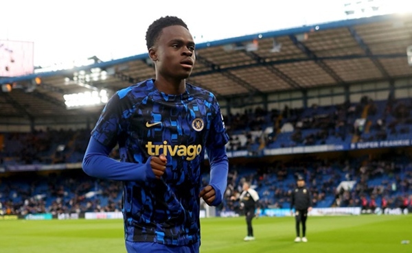 Chelsea thăng hạng 2 cầu thủ trẻ