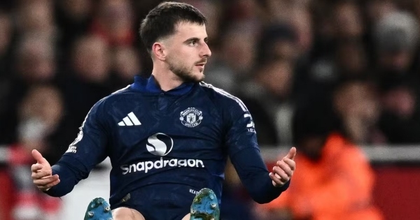Chelsea thắng lớn khi bán 'bệnh binh' 60 triệu bảng cho MU