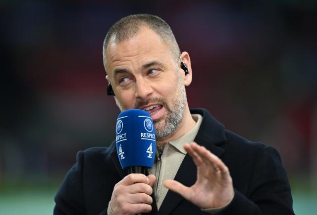 Chelsea thắng trò chơi, Joe Cole phát hiện ra một người chơi thế giới