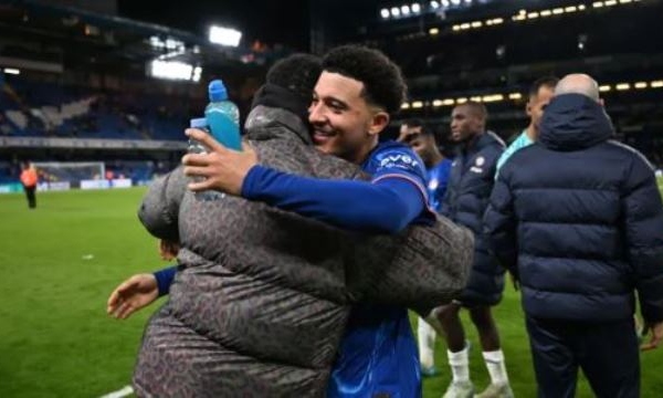 Chelsea thực hiện "thương vụ tốt nhất mọi thời đại" từ Man Utd?
