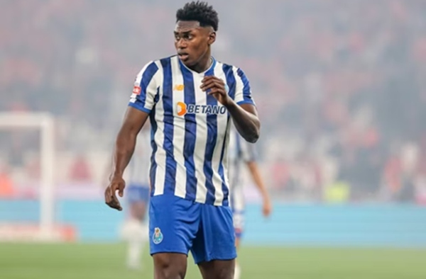 Chelsea và Arsenal quyết định chiến đấu cho tiền đạo Porto