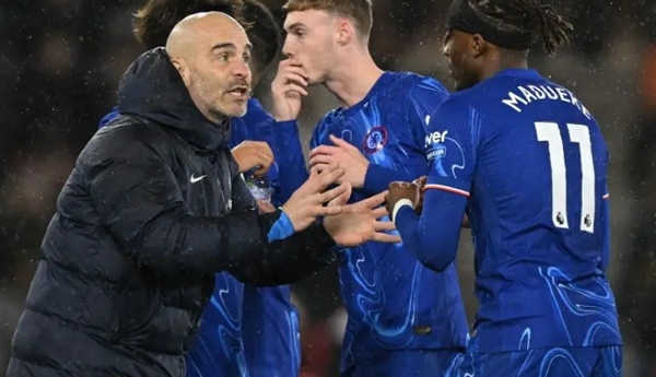 Chelsea vẫn ủng hộ Maresca dù phong độ bấp bênh