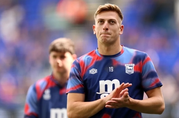 Chelsea yêu cầu Liam Delap ưu tiên FIFA Club World Cup hơn U21 Anh
