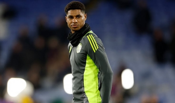 Chỉ chơi 22 phút, Rashford mất hút trong ngày Villa thảm bại