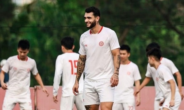 Chia tay Malaysia, Joao Pedro sắp trở lại V-League