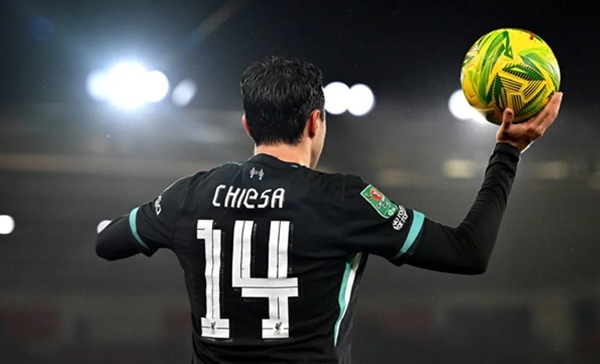 Chiesa đã chứng minh khả năng thay thế Salah ở Liverpool