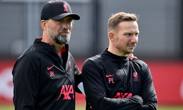 CHÍNH THỨC: 'Cánh tay phải' của Klopp tại Liverpool bị sa thải