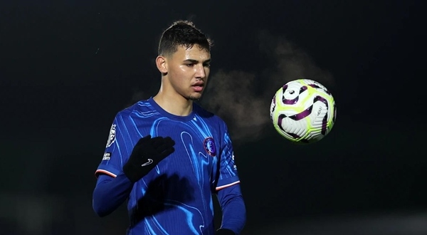 CHÍNH THỨC! Chelsea chia tay sao trẻ