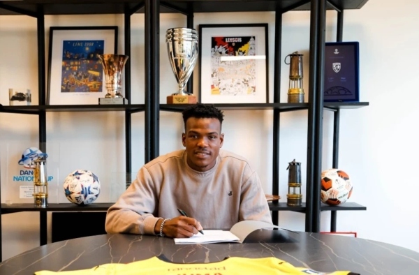 CHÍNH THỨC! Đón Khusanov, Man City đẩy 1 trung vệ sang RC Lens