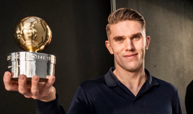 CHÍNH THỨC: Gyokeres hay nhất Thụy Điển 2024, 'đầu hàng' Messi, nhắc tên Ronaldo - Lewandowski
