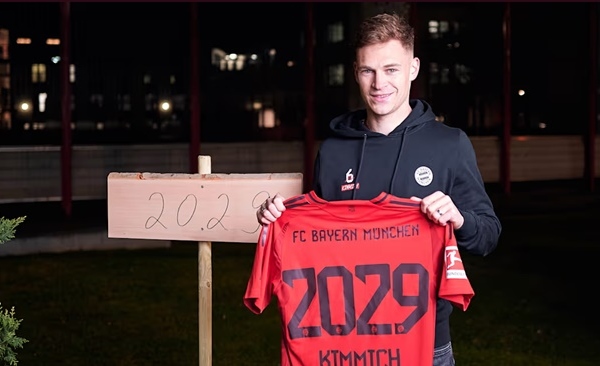 CHÍNH THỨC! Kimmich chốt tương lai với Bayern Munich