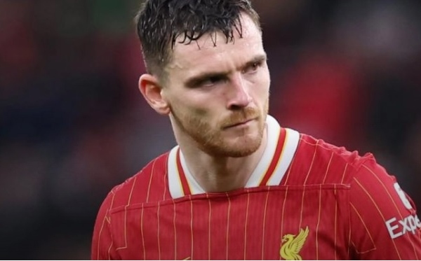 CHÍNH THỨC: Liverpool thông báo án treo giò của Robertson