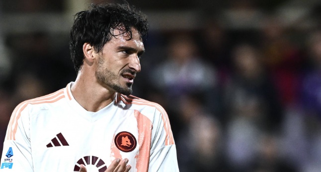 Chính thức! Mats Hummels thông báo duy trì