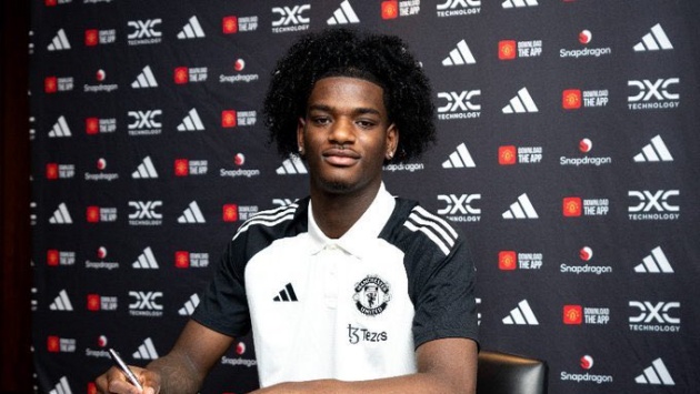 CHÍNH THỨC! MU ra mắt tân binh đầu tiên, thêm một 'vụ cướp' từ Arsenal