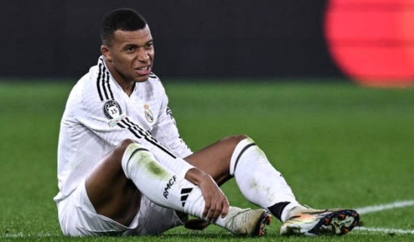 CHÍNH THỨC: Real báo hung tin về Mbappe
